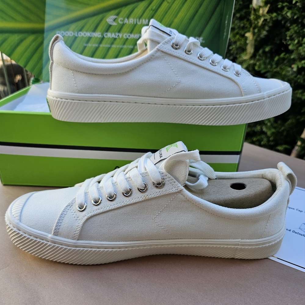 CARIUMA off white canvas sneakers, Size 11 Women, 9.5 Men OCA Low, NEW Unisex